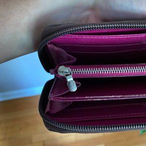 Vintage Louis Vuitton Zippy Organizer Wallet